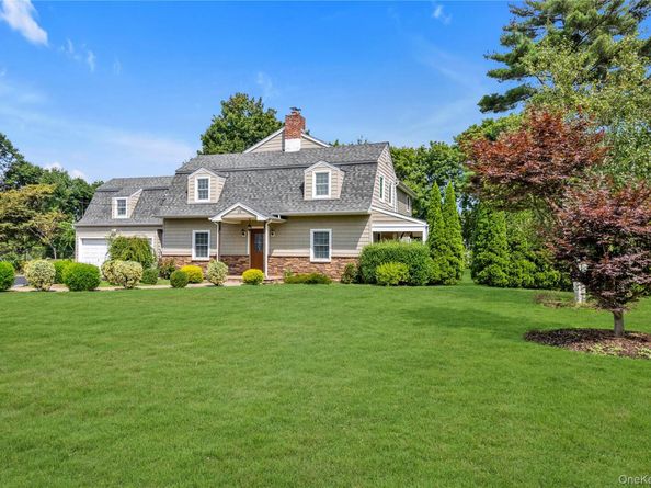 10 Field Avenue, Hicksville NY 11801