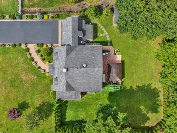 10 Field Avenue, Hicksville NY 11801