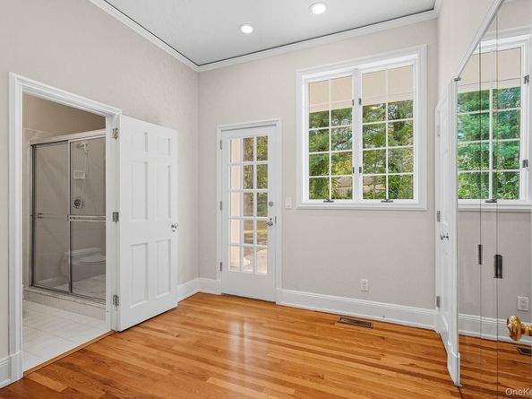 10 Cooper Road, Scarsdale NY 10583