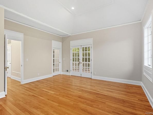 10 Cooper Road, Scarsdale NY 10583