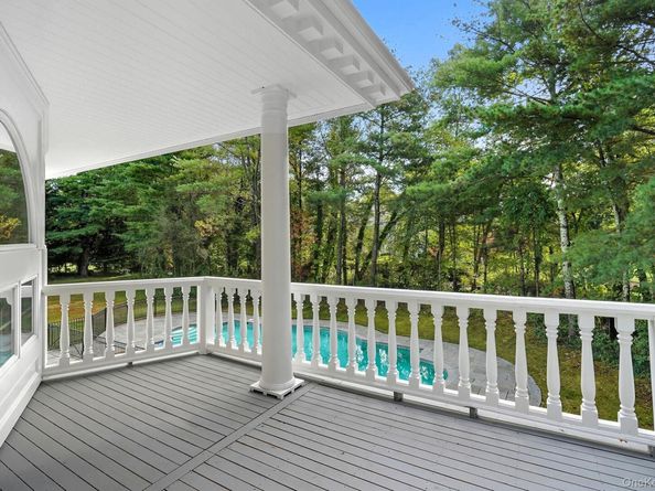 10 Cooper Road, Scarsdale NY 10583