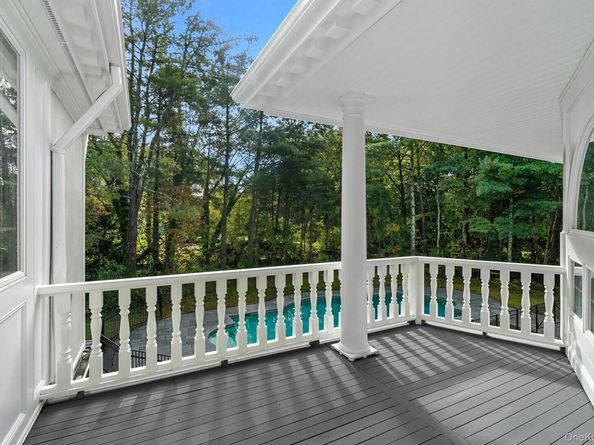 10 Cooper Road, Scarsdale NY 10583