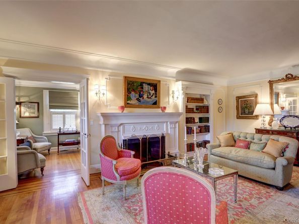 169 Hempstead Avenue, Rockville Centre NY 11570