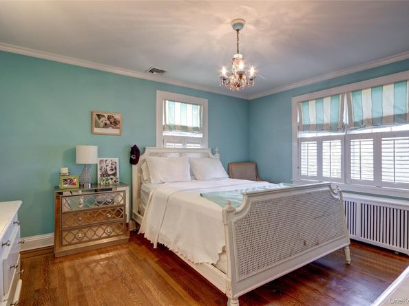 169 Hempstead Avenue, Rockville Centre NY 11570