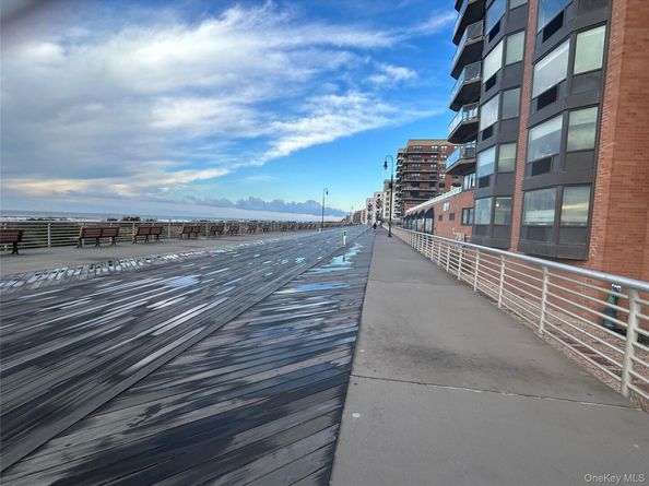 1 E Broadway 2B, Long Beach NY 11561