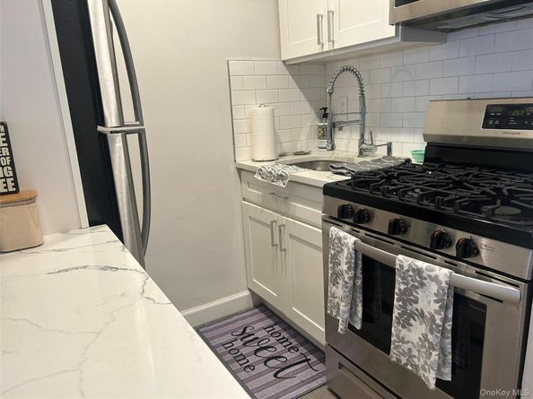 1 E Broadway 2B, Long Beach NY 11561