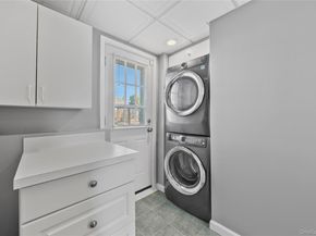 15 Hayes Road, Amity Harbor NY 11701