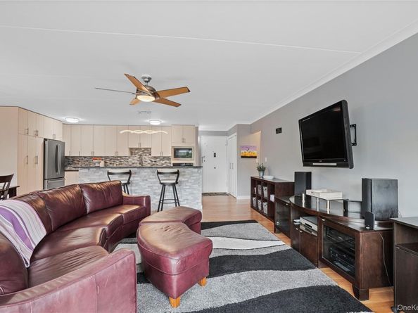 500 High Point Drive 309, Hartsdale NY 10530