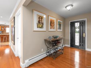 1130 Hayes Place, Baldwin Harbor NY 11510