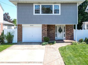 2463 Rockville Centre Parkway
