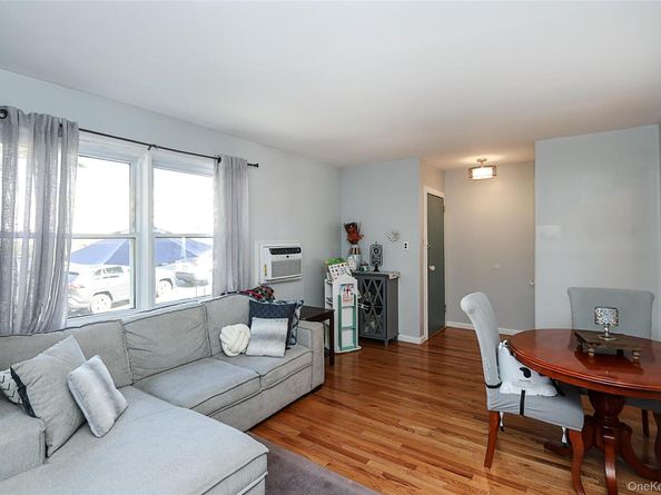 71-21 252 Street 191A, Bellerose NY 11426