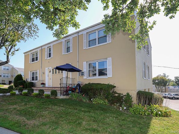 71-21 252 Street 191A, Bellerose NY 11426