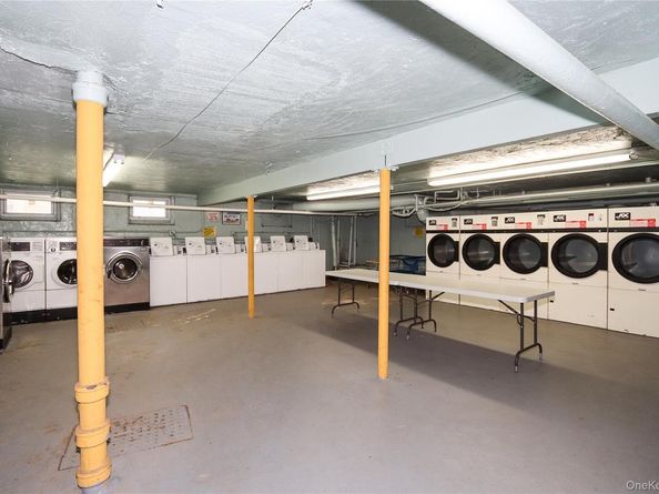 71-21 252 Street 191A, Bellerose NY 11426