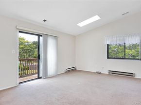 100 Daly 202, Oceanside NY 11572