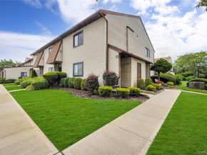 100 Daly 202, Oceanside NY 11572