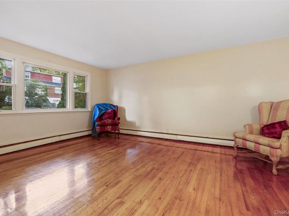 372 Sommerville Place, Yonkers NY 10703