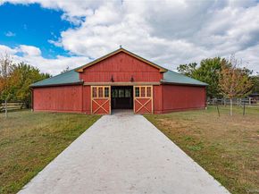2746 Sound Avenue, Riverhead NY 11901