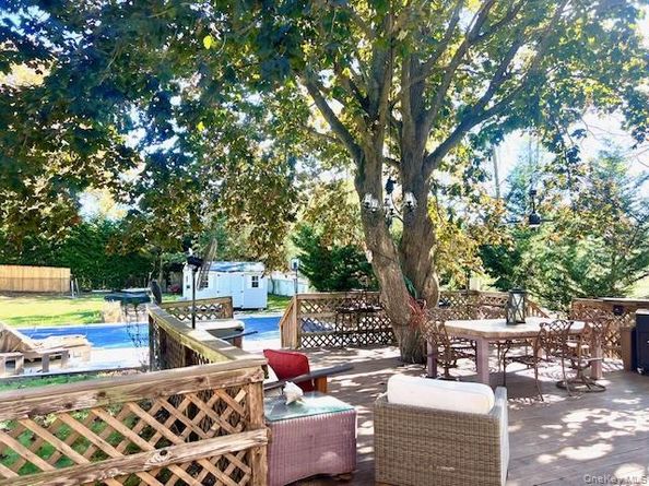 16 Lilac Road, Westhampton Beach NY 11978