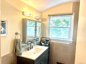 16 Lilac Road, Westhampton Beach NY 11978