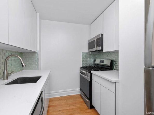 13317 Sanford Avenue 6N, Flushing NY 11355