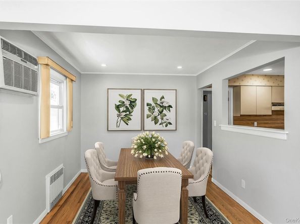 148 William Street, Valley Stream NY 11580