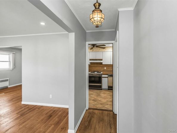 148 William Street, Valley Stream NY 11580