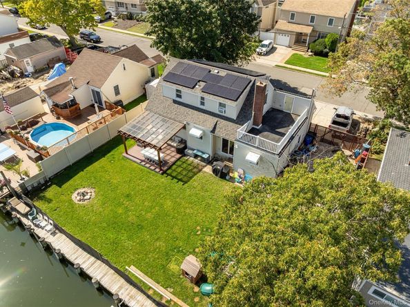 125 Garfield Street, Freeport NY 11520