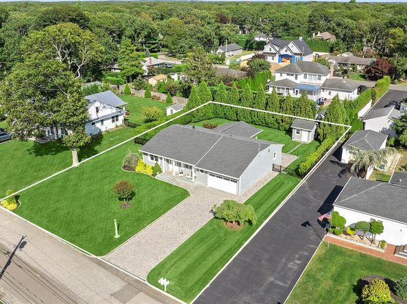 5 Canvasback Lane, East Quogue NY 11942