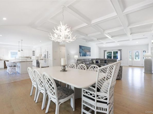 5 Canvasback Lane, East Quogue NY 11942