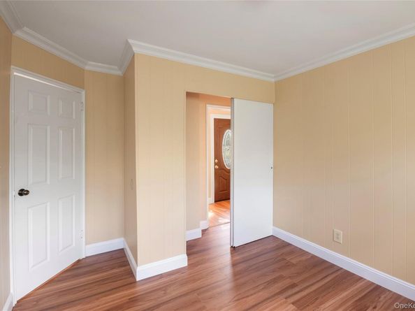3 Poplar Street, Central Islip NY 11722