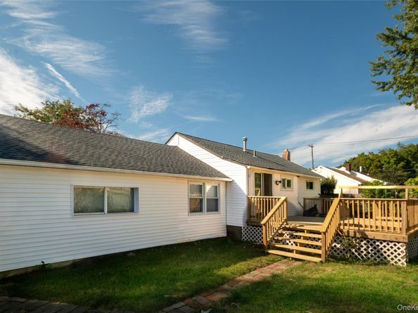 3 Poplar Street, Central Islip NY 11722