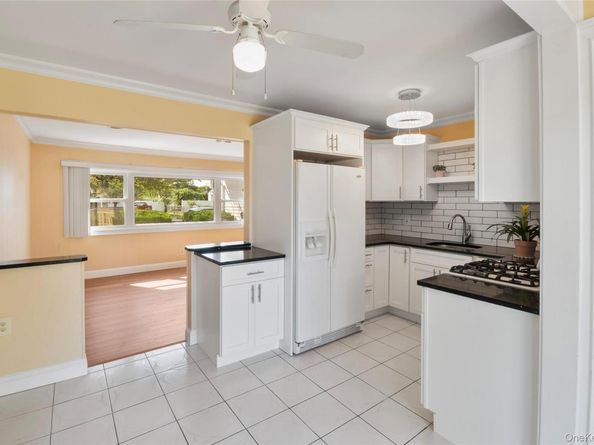 3 Poplar Street, Central Islip NY 11722