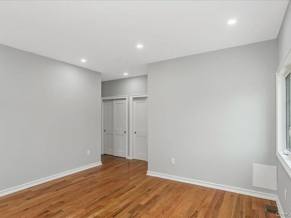 Undisclosed Address #917560, Rosedale NY 11422
