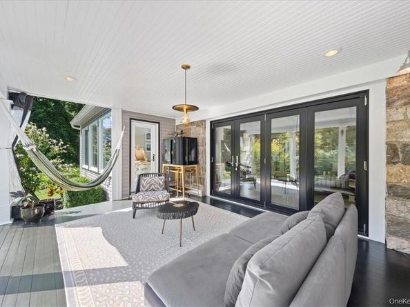 1570 Journeys End Road, Croton-on-Hudson NY 10520