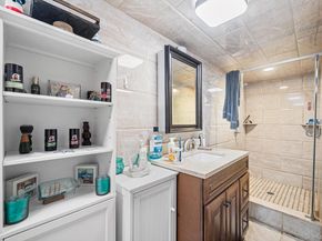 6613 10th Avenue, Brooklyn NY 11219