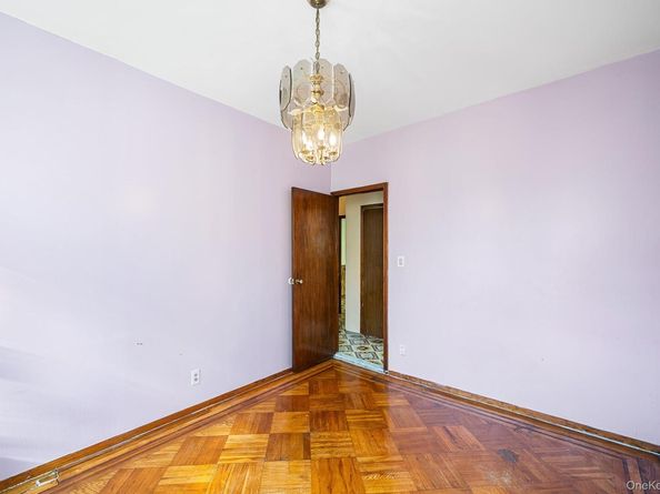 6613 10th Avenue, Brooklyn NY 11219