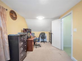 154 8th Street, Bethpage NY 11714