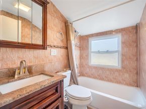 154 8th Street, Bethpage NY 11714