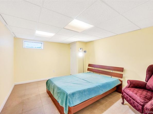 154 8th Street, Bethpage NY 11714