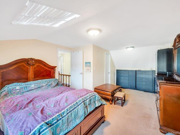 154 8th Street, Bethpage NY 11714