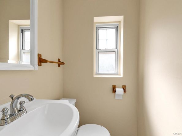 21 S Village 3, Rockville Centre NY 11570