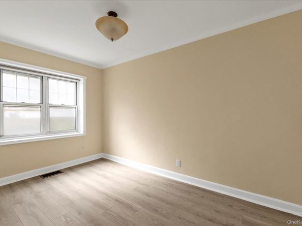 21 S Village 3, Rockville Centre NY 11570