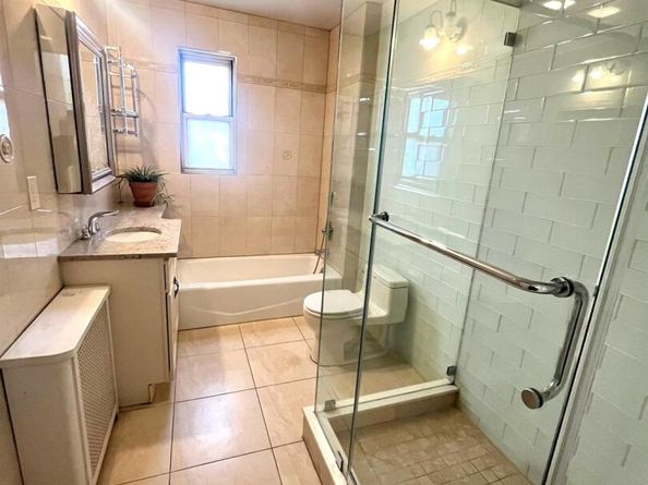 1945 Paulding Avenue, Bronx NY 10462