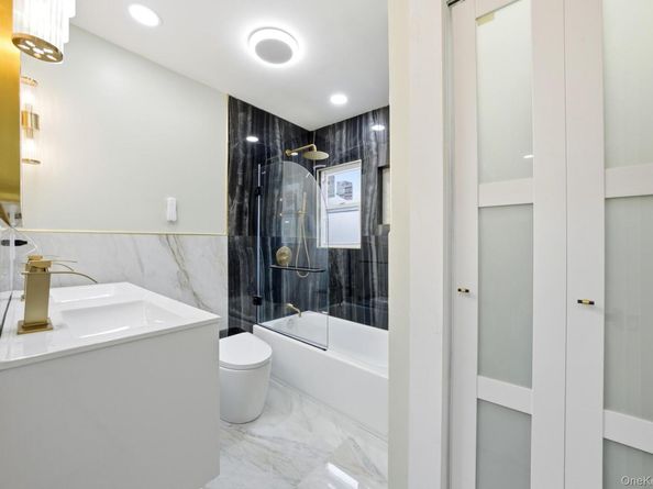 10411 205th Street, Saint Albans NY 11412