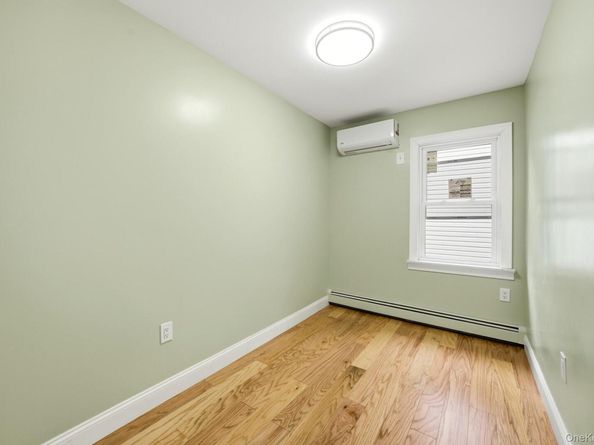 10411 205th Street, Saint Albans NY 11412