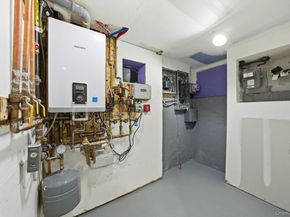 10411 205th Street, Saint Albans NY 11412