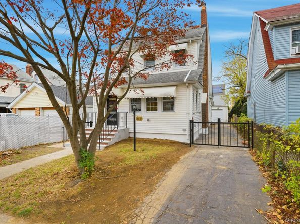 10411 205th Street, Saint Albans NY 11412