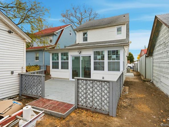 10411 205th Street, Saint Albans NY 11412