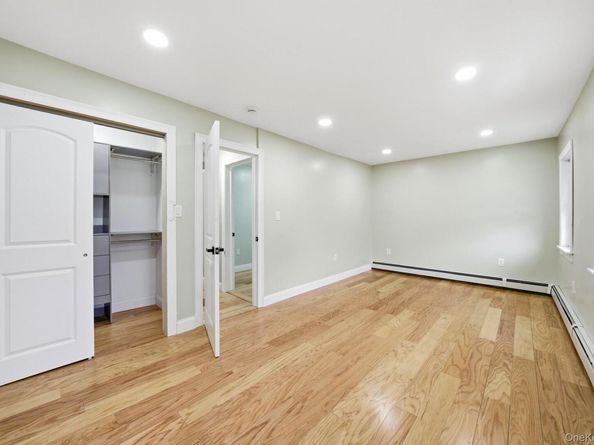 10411 205th Street, Saint Albans NY 11412