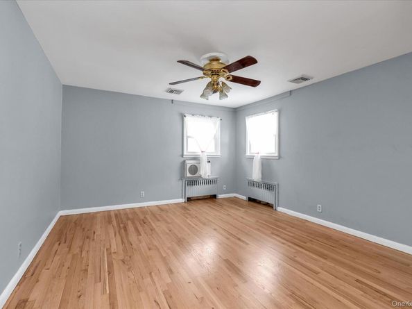 26 Humphrey Drive, Syosset NY 11791